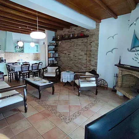 8 Beaufort Nyaraló *